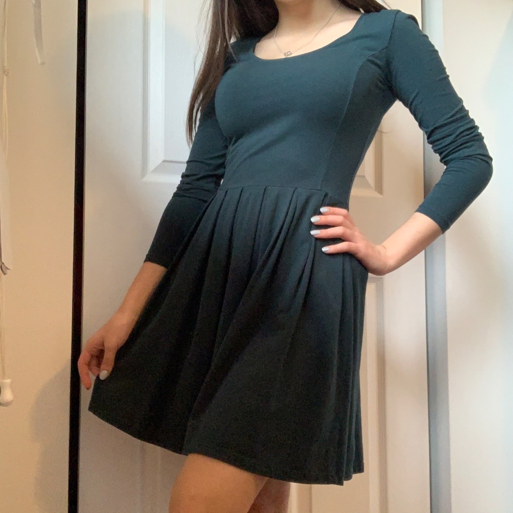 dark green aritzia talula dress